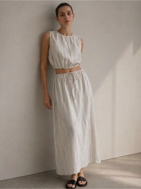 ATM
ANTHONY THOMAS MELILLO Silk pull on maxi skirt.